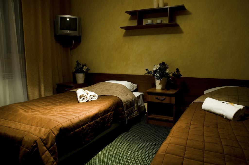 Silesia Hotel Miedzybrodzie Bialskie Room photo